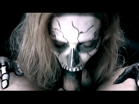 ❤️ Demon girl zuigt pik met haar zwarte mond en slikt sperma. ❤ Beautiful porno at porn nl.downloadassertion.top